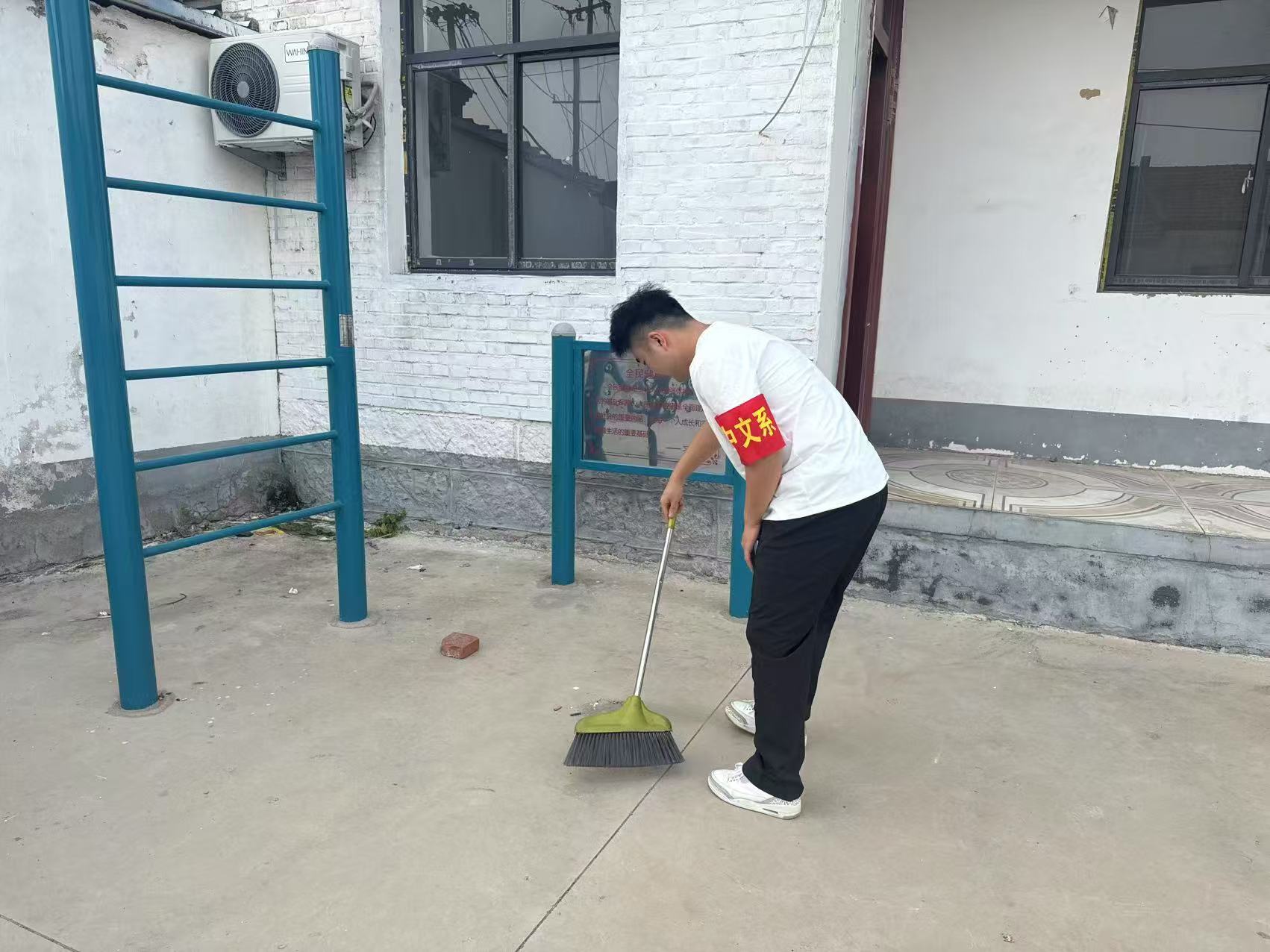 �����ѧ���߽�����|����ϵ��չ������������ˣ������˾���ҵ������塱���ʵ���