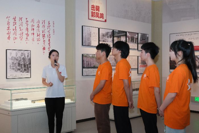 ���Ƹ���Ѱ���� ��ʦѧ��������