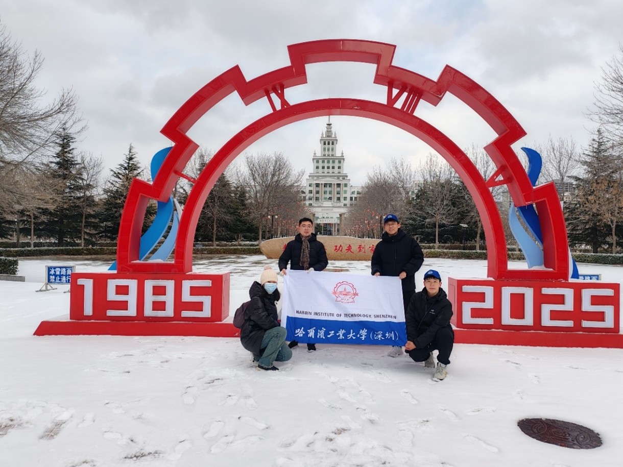 ʵ������������������У��