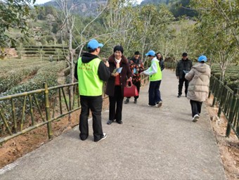 �������̽��̬���� �ഺ������̽�����衱�ں�