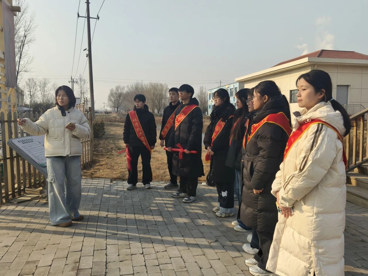 �ĳǴ�ѧů������־Ը����ӿ�չ��ũ�������ϣ��������³̡�ũ���ں����������ѧ�