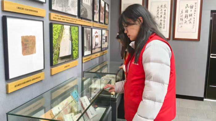 �ĳǴ�ѧ��ѧ����ѧԺ���־Ը����Ӹ��𷽲���ʿ����ݿ�չ��ɫ�Ļ���֪����