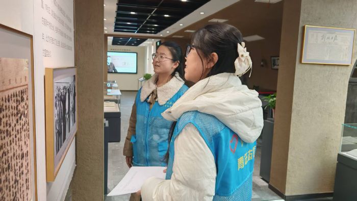 �ĳǴ�ѧ����־Ը������߽���˹����й� ���ഺʵ�������Ļ�����