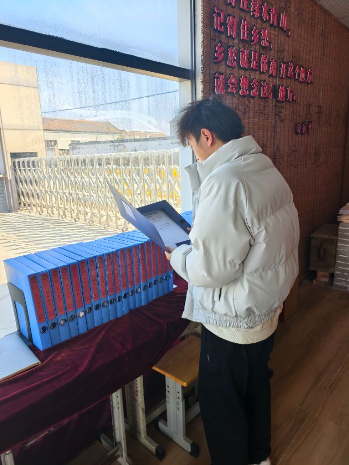 �ഺ������ ƽ����У԰