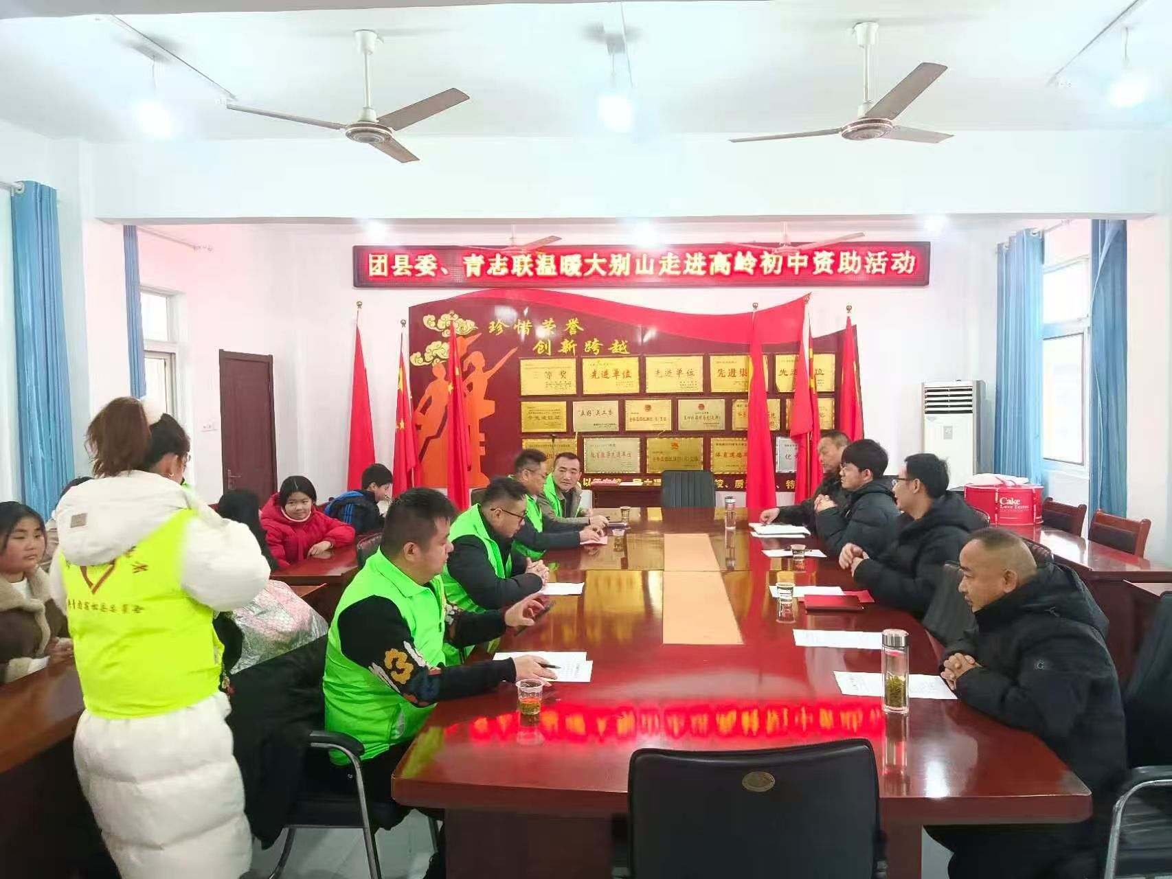 ���������ء���ů���ɽ����ѧ�����߽����������ѧ���������ഺ���� ů�������ɽ��