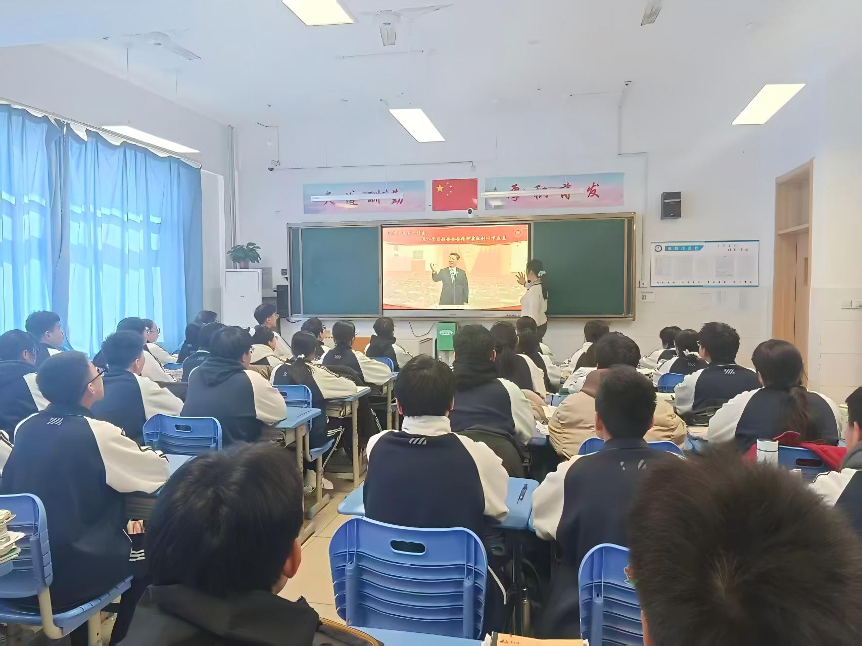 ���������족�����ŶӸ��Ƕ�ѧ��ѧ��Ⱥ�忪չ���������