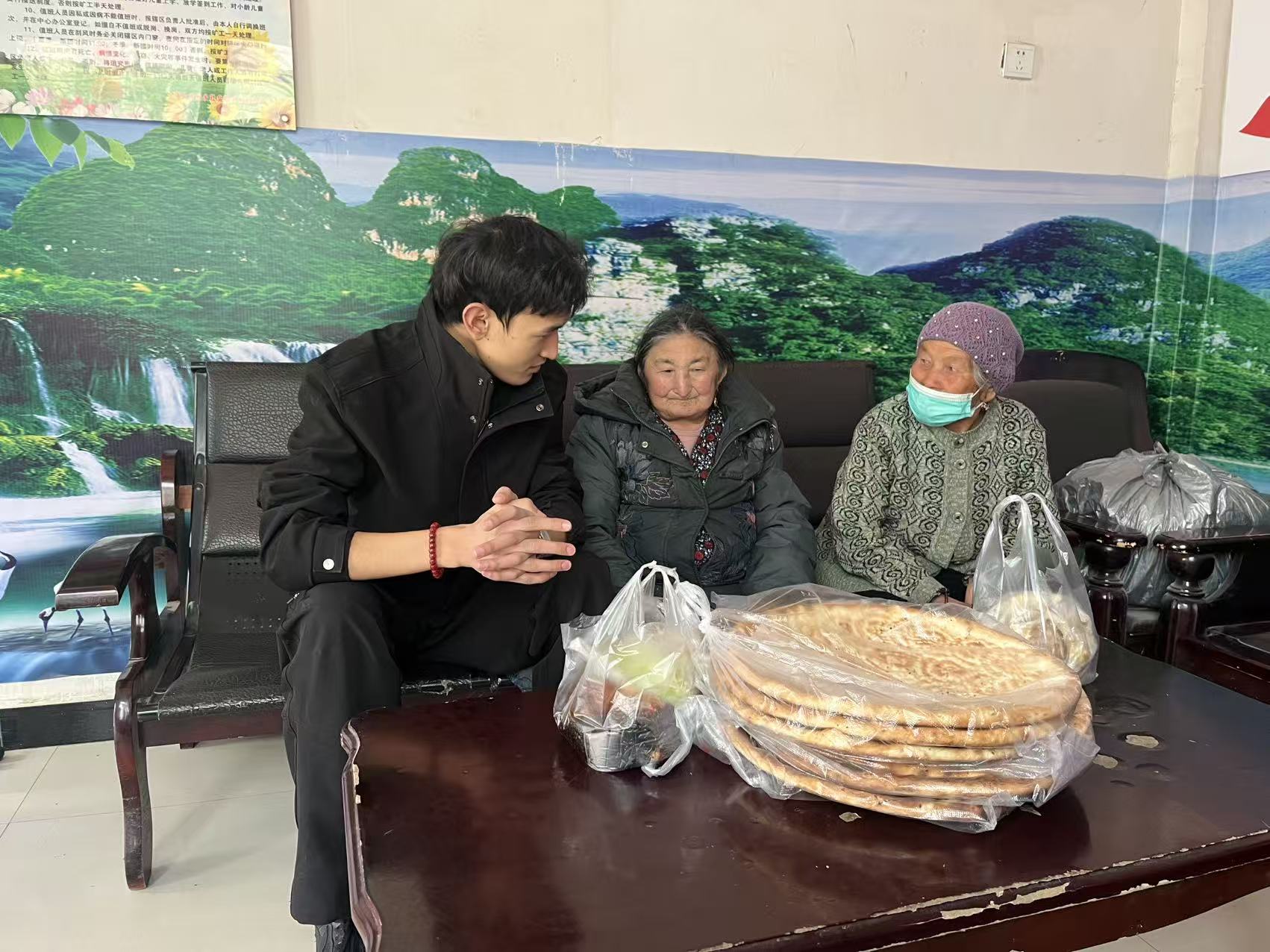 �׷���� ��ůԪ��