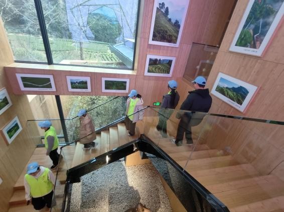 ɽ�����ഺͬ�У���Ժѧ���������ѧ��