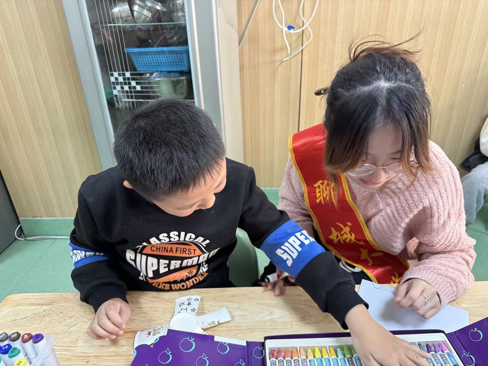 �ĳǴ�ѧ�������ֻ������ͯ�������ա�־Ը����