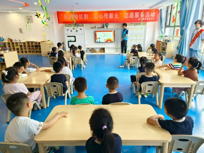 �ĳǴ�ѧ��ѧ����ѧԺ��֮Դ־Ը����Ӿٰ조���Ȼ���ϣ�������ͯ�ġ�־Ը����