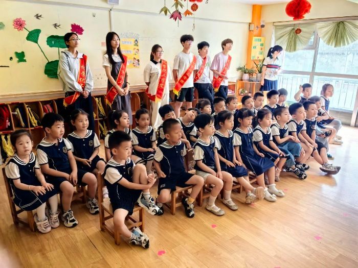 ����ͯ��ʳ������δ�� ���������ĳǴ�ѧ��ѧ����ѧԺ����־Ը����ӿ�չ�׶�԰ʳ�����ο���ϵ�л