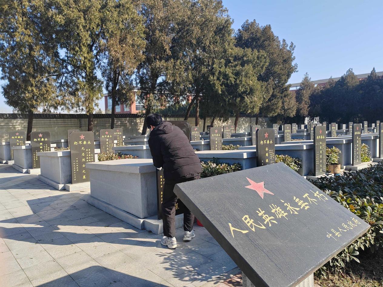 �¾�Ӣ�ۡ��ػ��ٹ⣺ʵ���ų�Ա���ж��廳��������