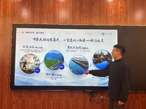 н���ഫ�Դ�Ϊ�飬�ഺ��·����δ�� ����������ˮ���ػ���С�ӿ�չ���ٷ�ĸУ���ʵ���