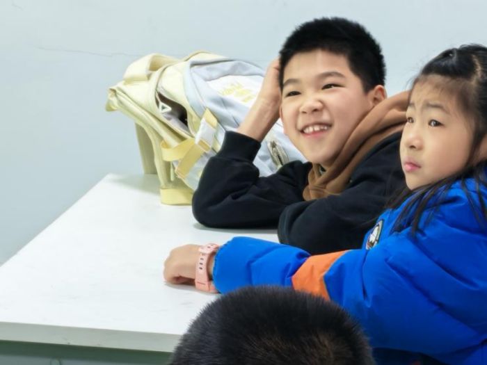 �������Ρ�У԰ͬ�С�������������ѧ�����������������񱨵��ж�