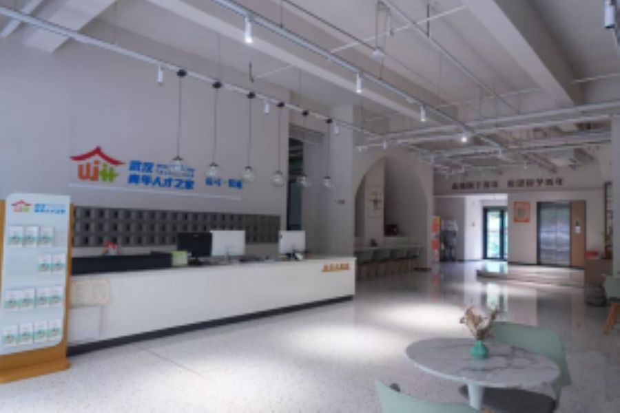 �����򺺣��������ӽǶ������������¶�