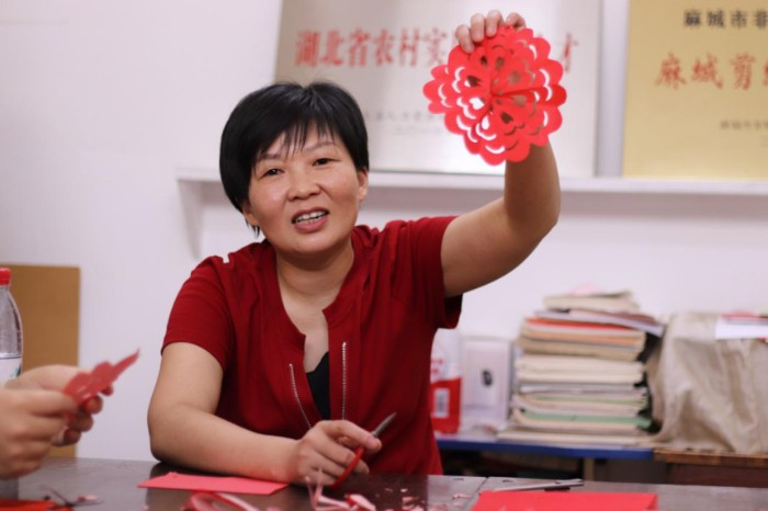 ��ֽ������ �ഺ��н�� ���� ������ѧ��Ǽ�ֽ����ʵ����