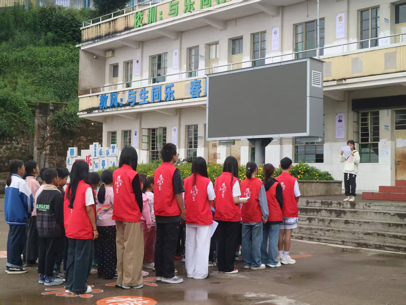 ��������������ͯ�����̻���