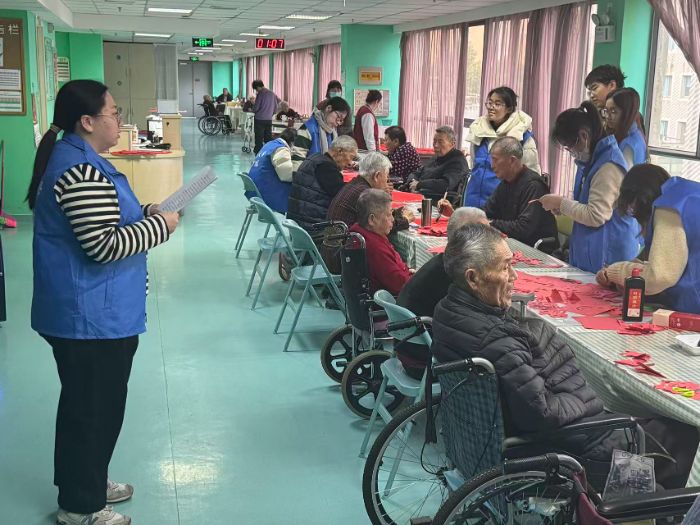 ��ϵ���˻����� ���ഺ����ҽ����