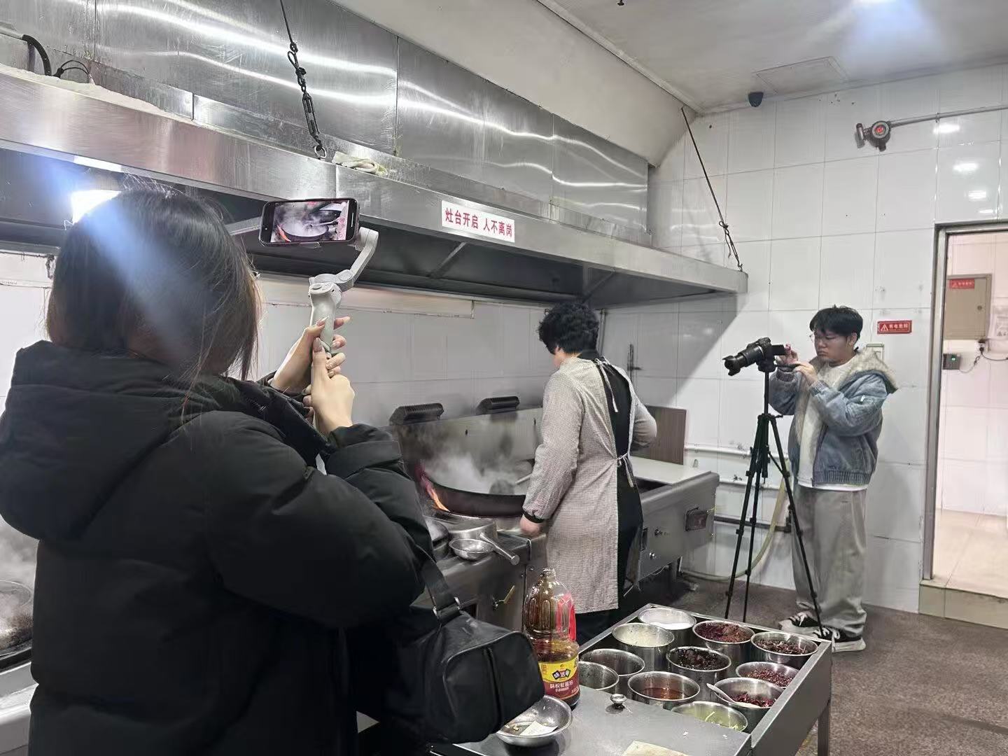 ��԰ѧ�ӻƺӹŵ���������ʷ��������