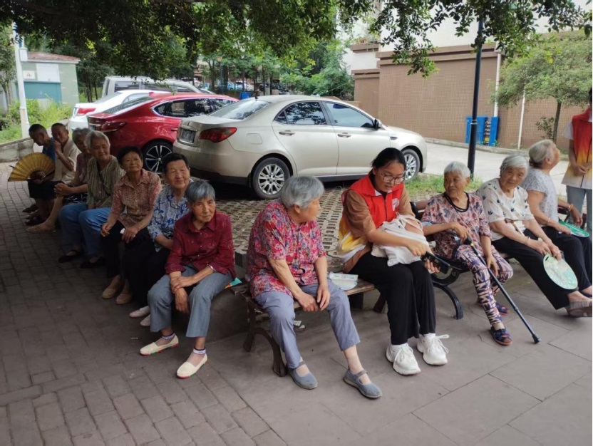 ���ڡ������硱|����ѿ�������ˡ�������Ǩ����С������֮��