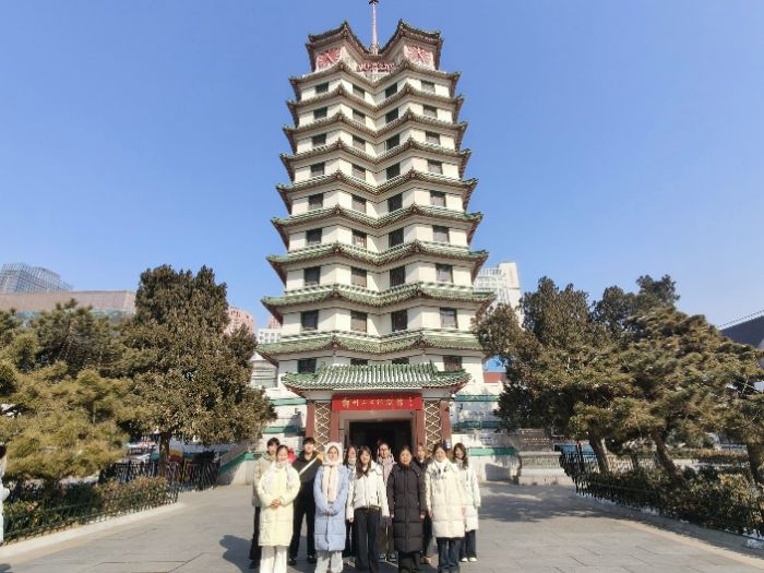 ̽Ѱ��ɫ�㼣�����ж��߾���