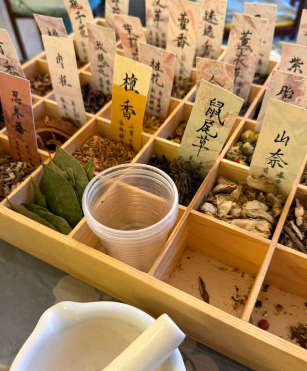 ���ഺ֮�м��Ļ�֮ŵ������ѧ�ӷ������ʵ�����ܴ�ͳ�Ļ�����