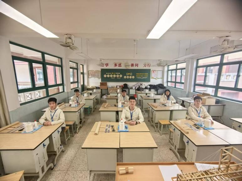 ���ϴ�ѧ������������־Ը����Ӹ�������ѧ��չ�ṹ����