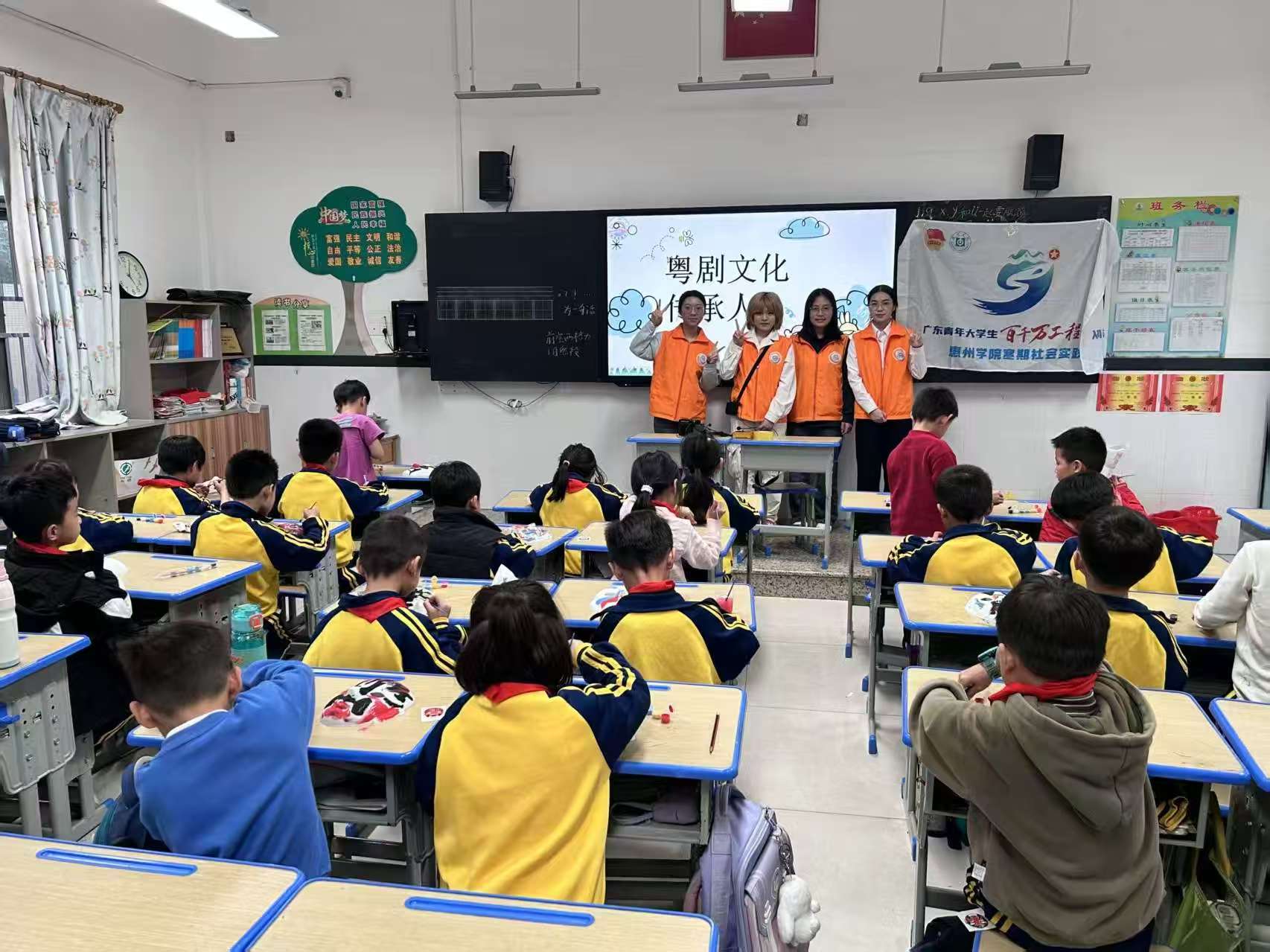 ����ѧԺ��ʰ����̶ӡ���չ��ͳ�Ļ�����Ρ��������ס���ʵ