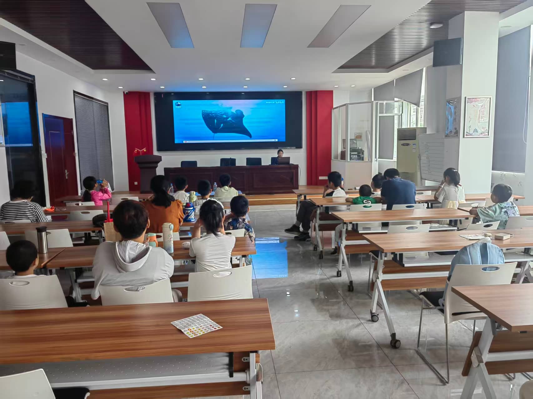 秦文蔷老师在讲神奇动物小百科