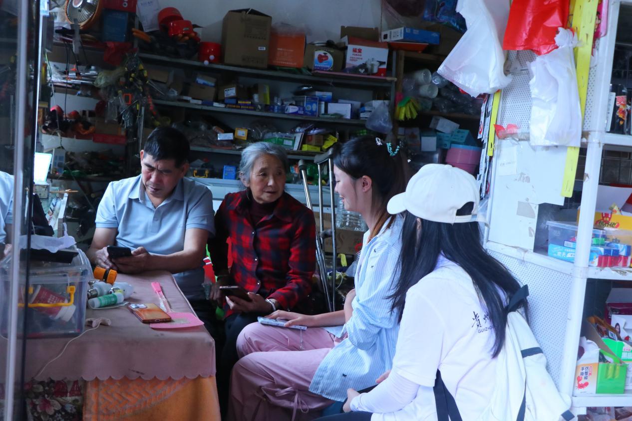 �����뻧�Ͱ�ȫ �ഺ����ů���ġ������ݹ���Ӧ�ü���ѧԺʵ�����Ӹ�ľӪ�忪չ�������˰�ȫ����־Ը����