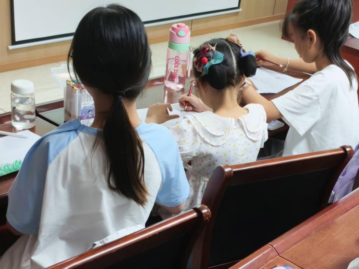 ө���������֪ �շ�������ͯ��