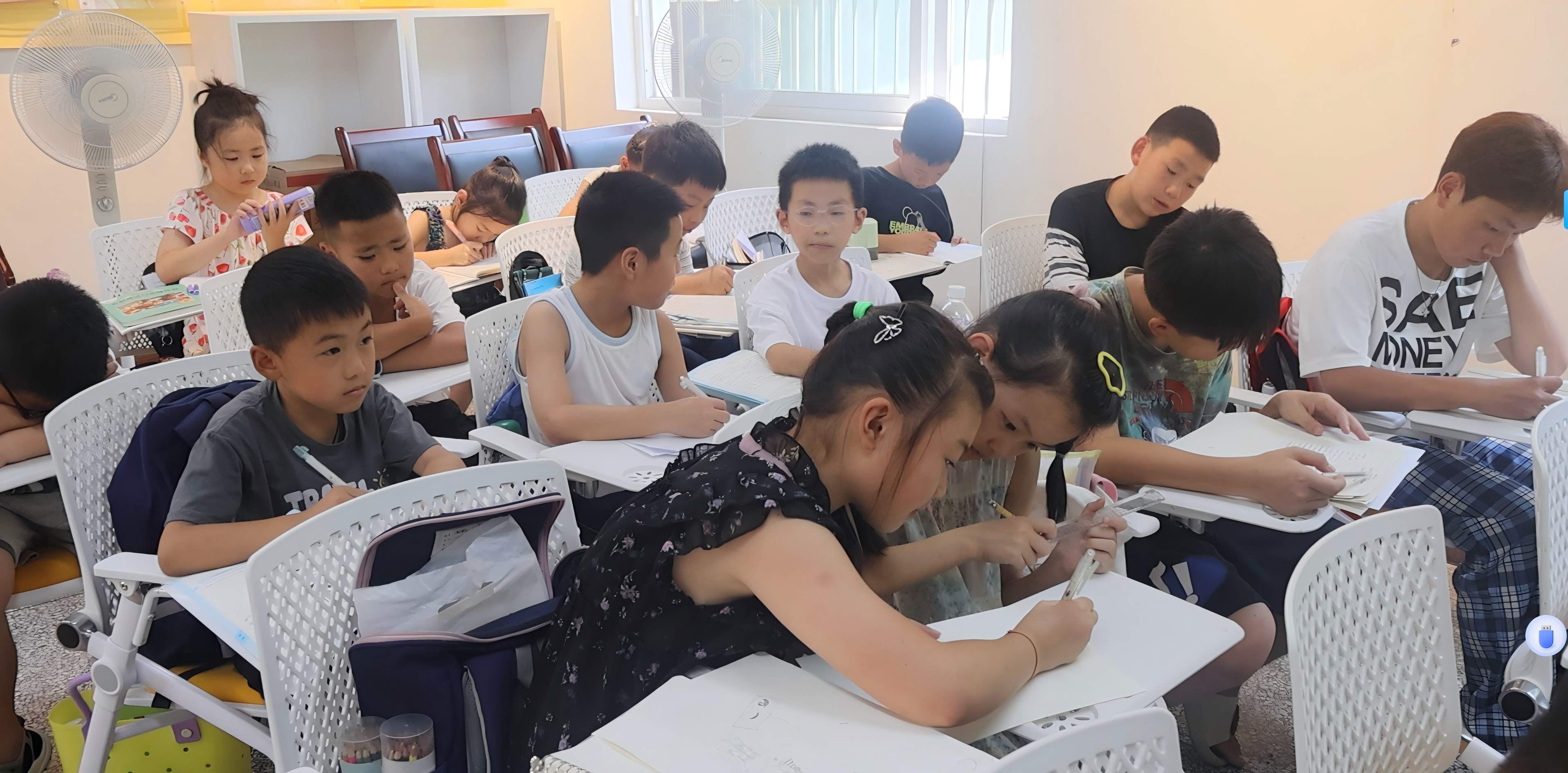 ���ա����������뷨ͬ��