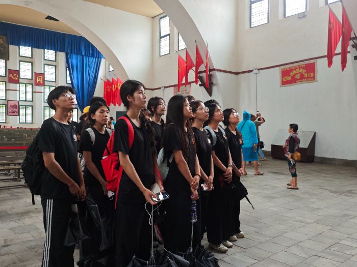 ���������Ƽ���ѧ���커���Ӹ��Ӱ���Ѱ���������ģ����к�ɫ����