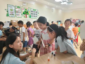 ������ͯ�ģ����������У����繤��ѧ�����Ƕ��ȷ桱־Ը����ӿ�չ����������������ȹ������