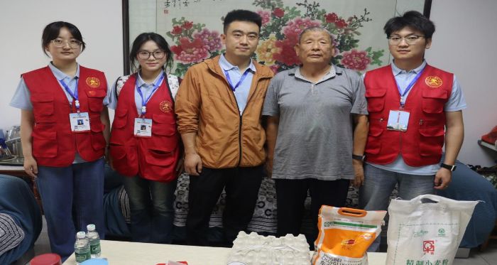 ���к�ɫн�� �¾��ϵ��ȷ桪�����ݲ��ĿƼ�ѧԺϣ��֮��־Ը�����ſ�չ�ϵ�Աο�ʻ