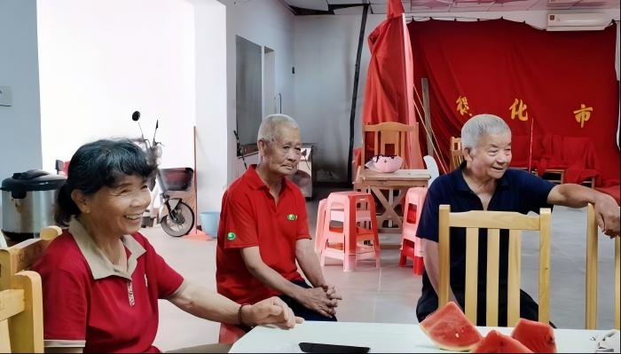 访谈实拍2(江馨 拍摄)