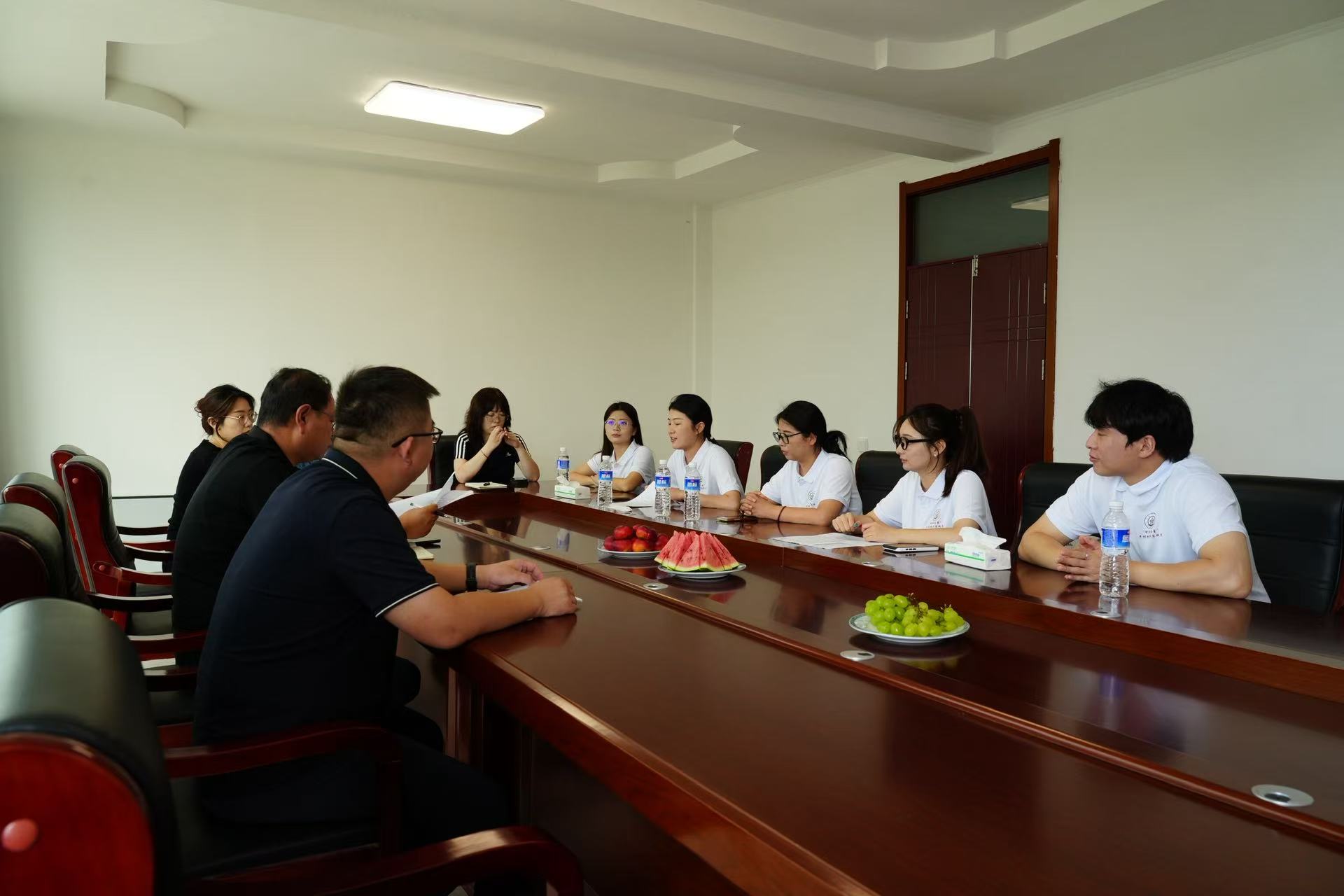 青春三下乡:弯下腰,才看见真正的南董镇 - 多彩大学生网