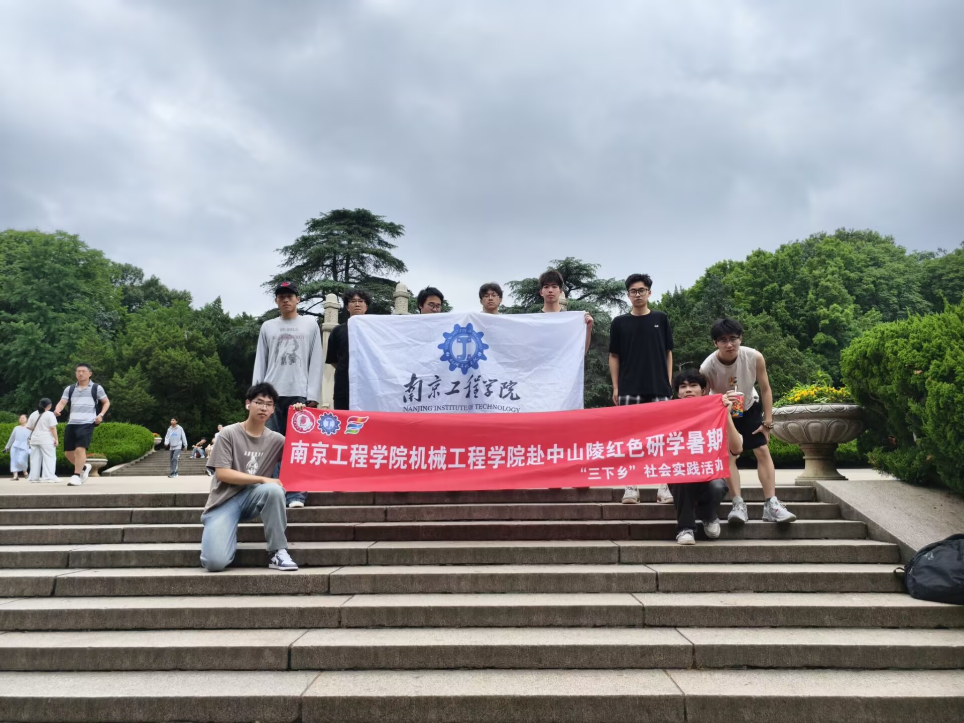 ������ɫѪ�����������굣��������е��2514��չ���������ʵ���