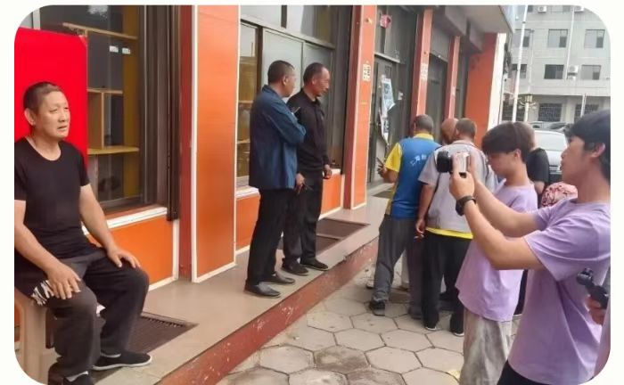 �������ʵ|�б���ѧѧ��̽Ѱ���ǻ��ķ���������һ��
