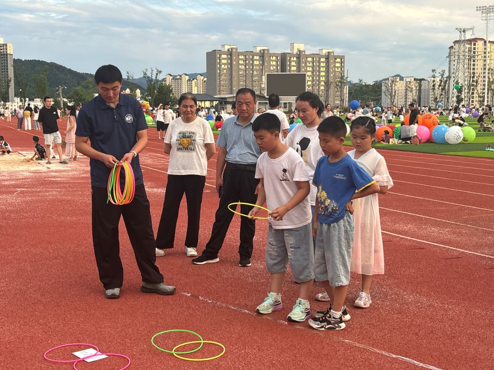 �շ����������룬����άȨ��ͬ�С�������ʡ��ѧ���������������ط��������ſ�չ����ʽ��̬�շ��
