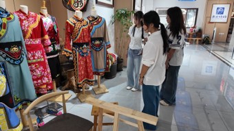 �ƶ�֮�ϣ�����֮�¡�������ѧ�Ӹ�����̽��Ǽ��˫�촫��֮·