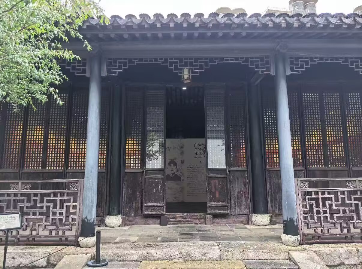  ͼΪ���ݷֶ�ѧ��������׹ʾ�չ������ʷ��չ�塣������ ��ͼ