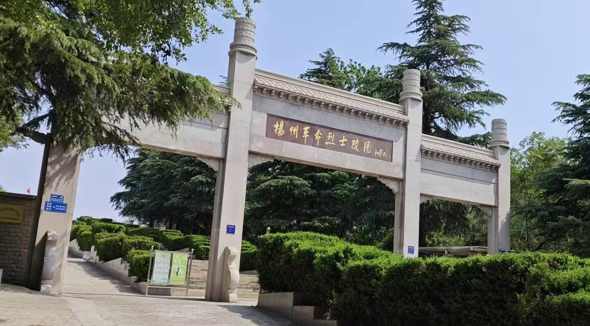 �廳����Ӣ�� ������ɫ����