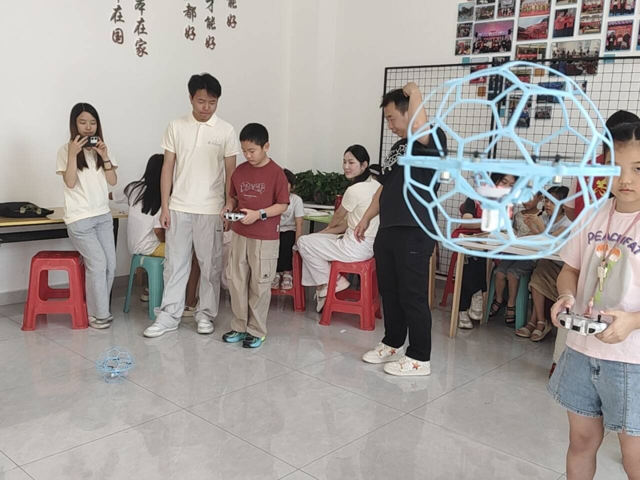 ����־Ը���������ƴ���ͯ�� ��������