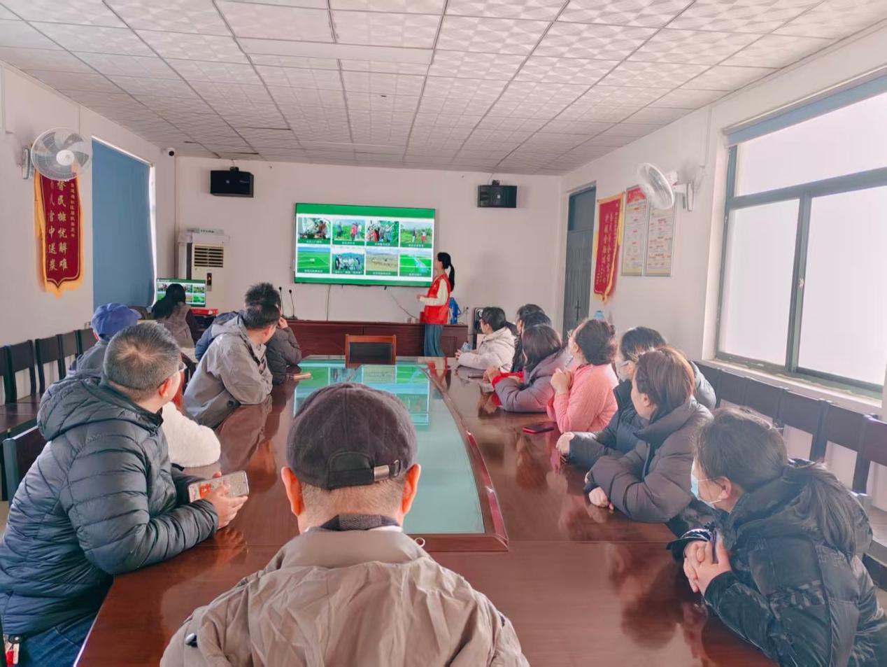 �ĳǴ�ѧ����˼����ѧԺ�ٰ조���ι����ٷ�չ �˾���ҵ�·�ò�����ʵ���