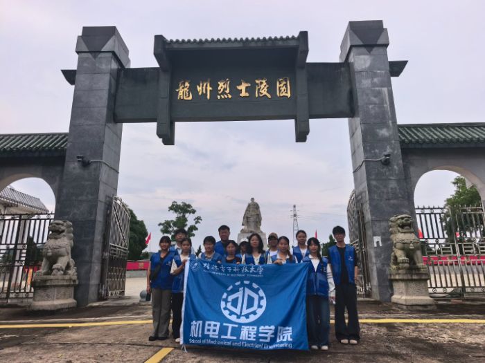 ������������硪�������ǻ��У��ഺ������