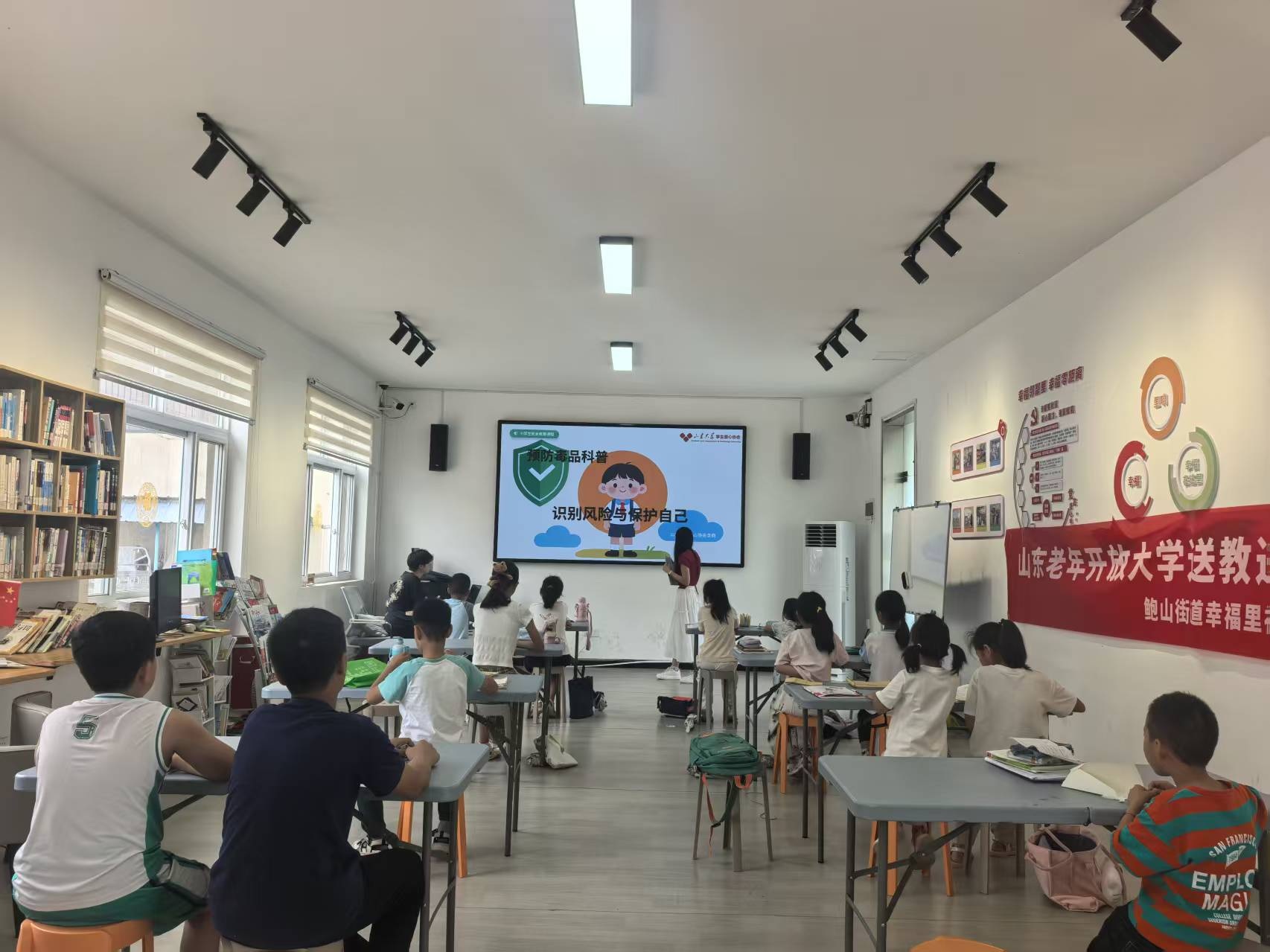 Զ�붾Ʒ���ɳ���������ֽ��ͯȤ