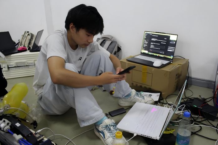 ˫�߿ƴ��뷢����һ���㷨������������ɫʵ��