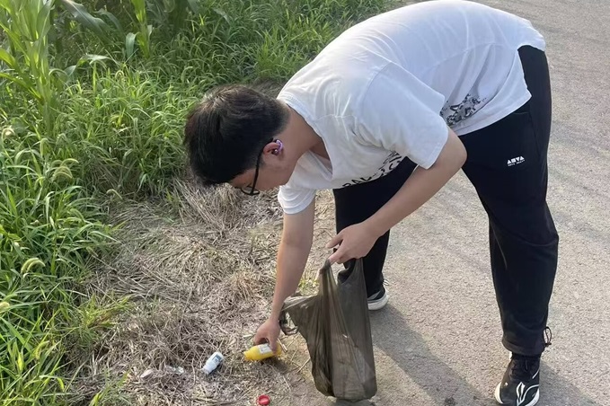 ��ҰԾ����־Ը�족 �ഺ�ػ������й�
