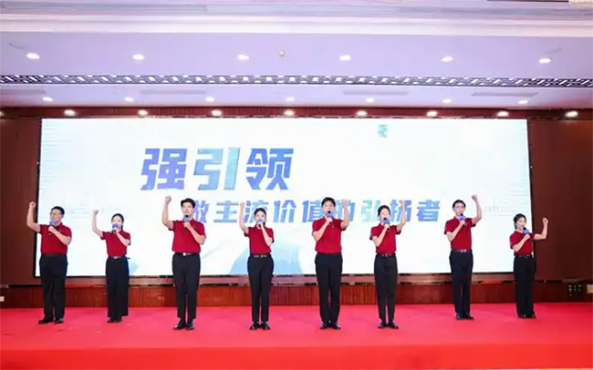 �й������ѧ��������ѧ�������������ഺ֮Լ����